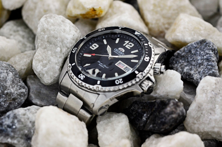 The Top 5 Things You Should Have in a Dive Watch - Orient Watch USA