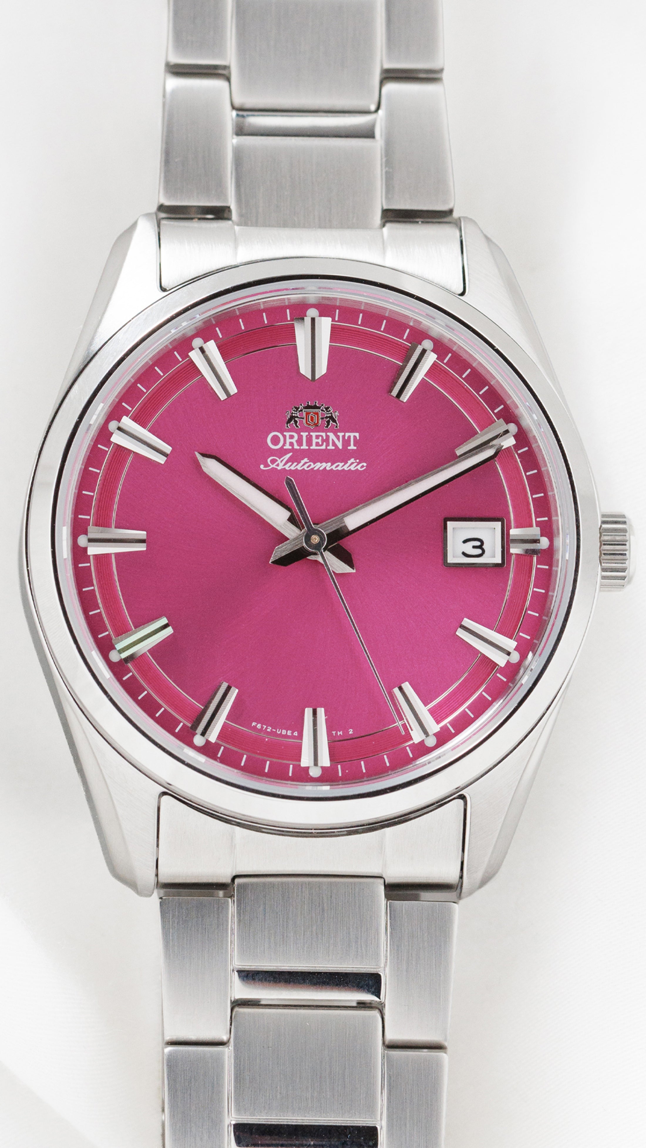 Orient Stretto Date