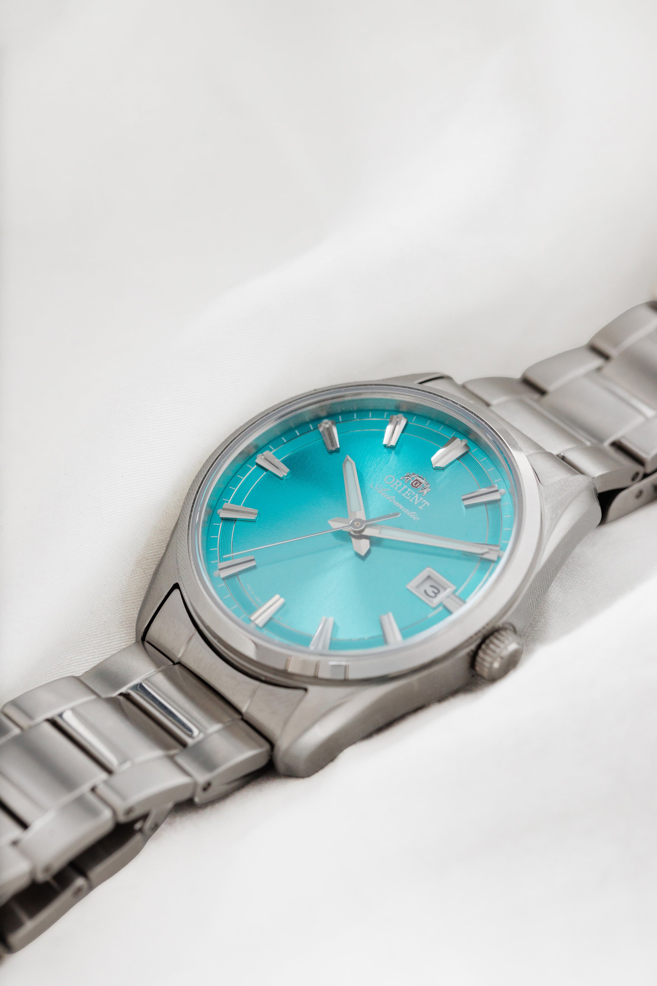 Orient Stretto Date