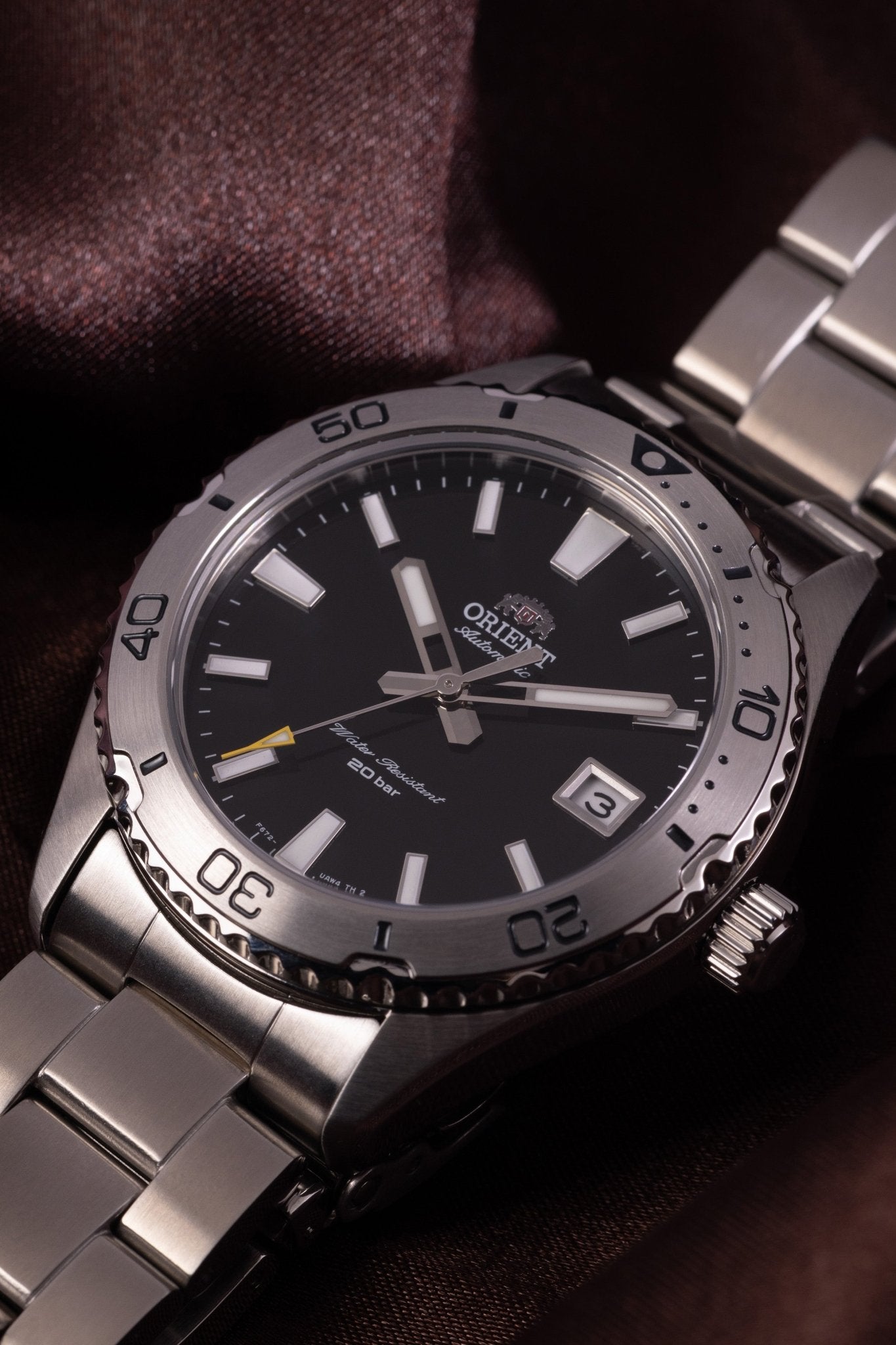 AC0Q Diver - Orient Watch USA