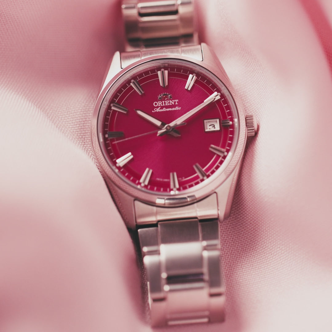 Orient Stretto Date
