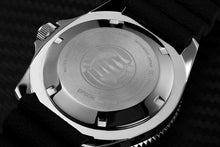Orient Kanno RA-AA0011B19A sport dive watch 200m silver black red