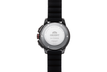 Orient M-Force AC0L RA-AC0L09R00B sport dive watch ISO 200m sapphire black red